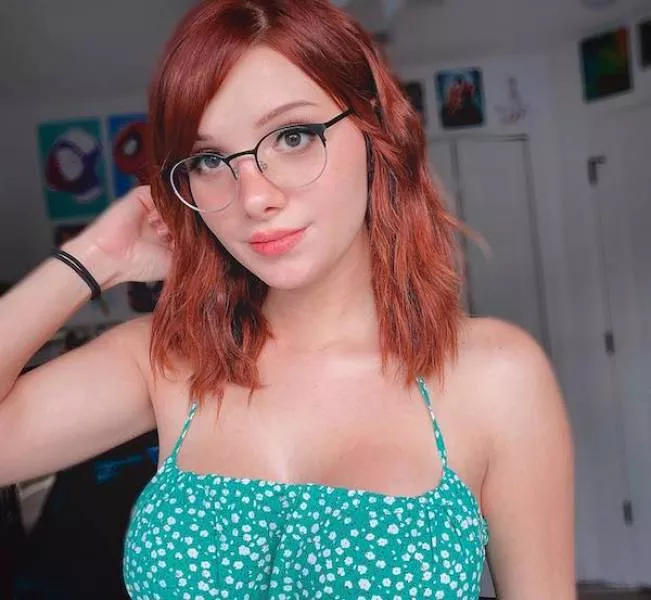 Lunettes sensuelles regards sexy brulants derriere les verres - #17 