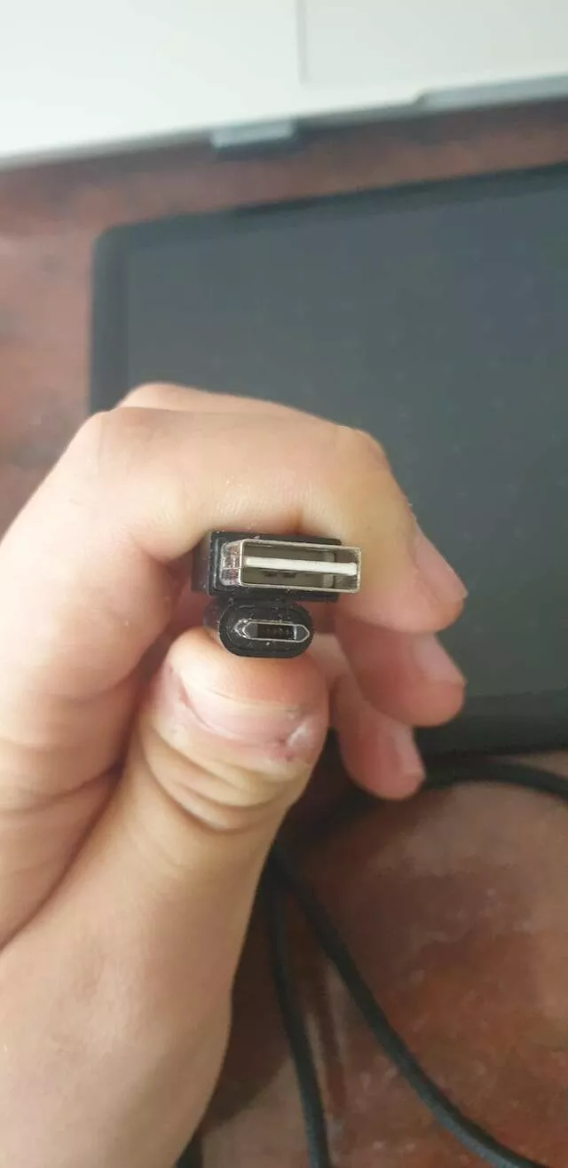 Breathtaking examples of exceptional design - #18 USB Ports That Can Be Plugged In Both Ways