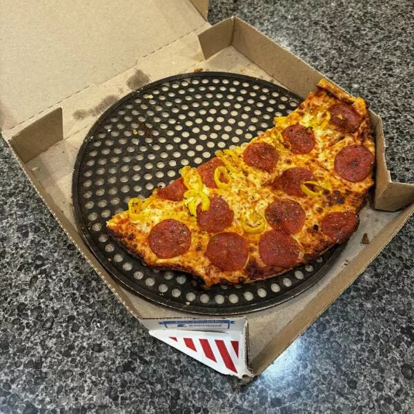 Intriguing photos that captivate your attention - #14 My pizza delivery included a steel
