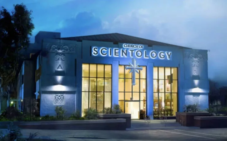 Structures sinistres les batiments les plus intimidants du monde - #4 L'Église de Scientologie de Los Angeles.