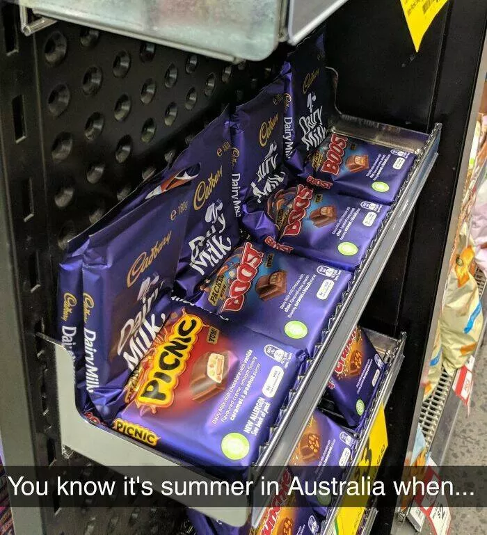 Immortaliser les vagues de chaleur extremes de cet ete - #12 Il fait tellement chaud que même les blocs de chocolat Cadbury ont besoin de s'asseoir.
