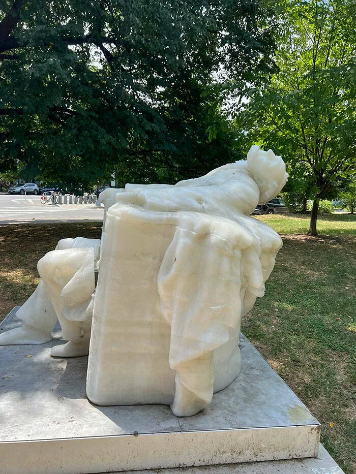 Immortaliser les vagues de chaleur extremes de cet ete - #4 Une sculpture en cire de Lincoln n'était peut-être pas la meilleure idée pour la première semaine de chaleur estivale à Washington DC.
