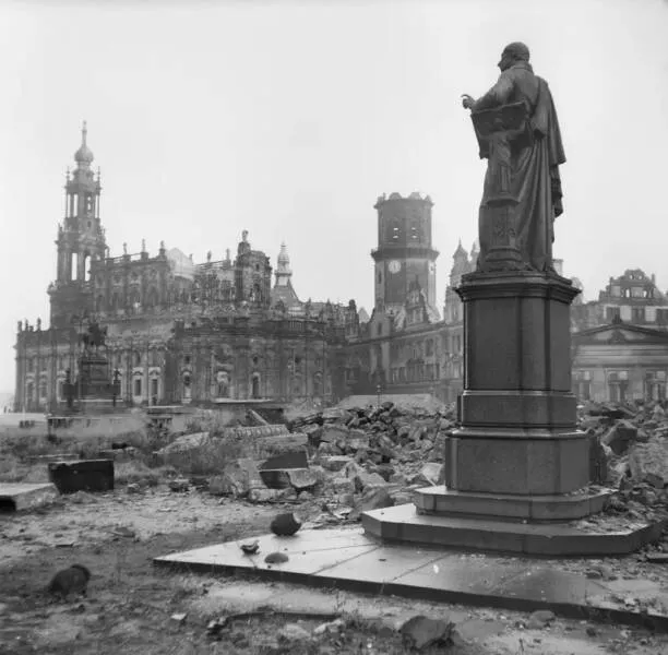 Amazing before and after photos of historic landmark transformations