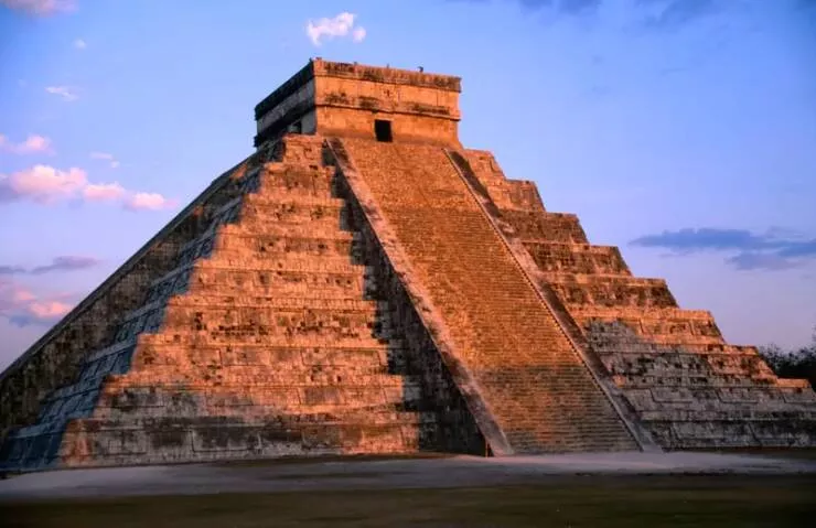 Amazing before and after photos of historic landmark transformations - #8 Chichén Itzá today