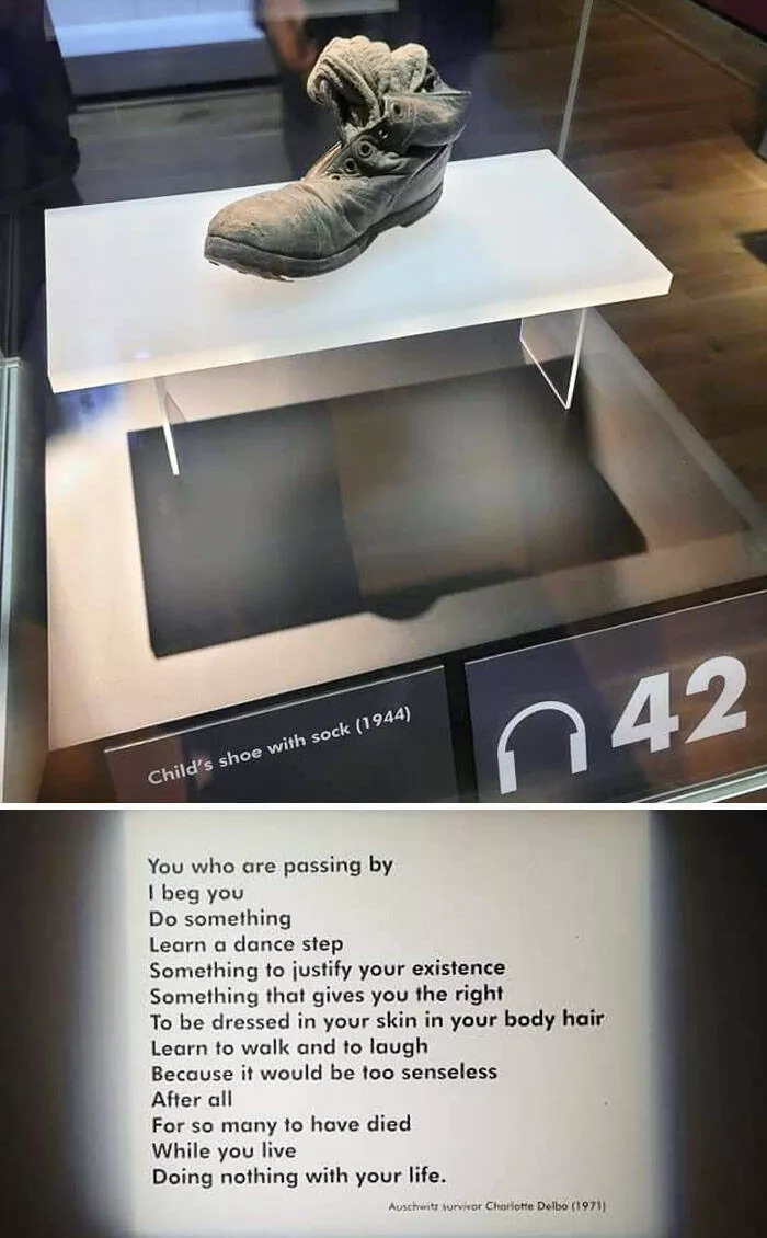 Musees pionniers qui ont revolutionne lexperience des visiteurs - #17 Lors de ma visite au musée de l'Holocauste, j'ai vu une exposition montrant qu'un petit garçon avait enlevé sa botte pour se doucher et ne l'a jamais remise