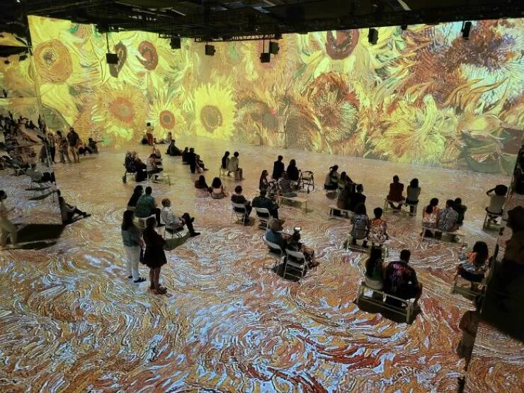Musees pionniers qui ont revolutionne lexperience des visiteurs - #25 Capturé un moment à l'exposition Van Gogh à NYC ; l'une des expériences les plus mémorables de ma vie