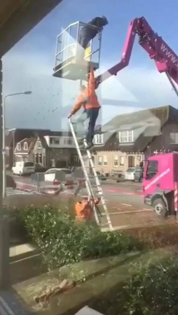 Shocking moments when workplace safety was ignored - #6 