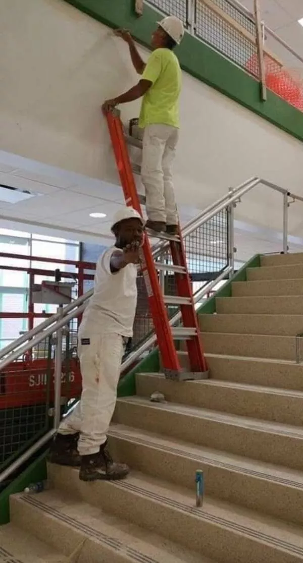 Shocking moments when workplace safety was ignored - #9 