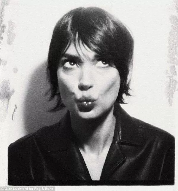 Classic vintage photos that define timeless style - #16 15. Winona Ryder