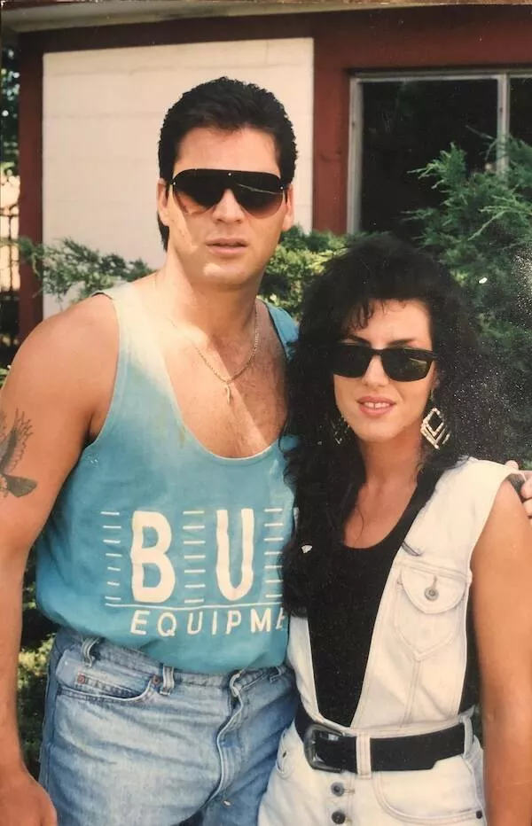 Photos vintage classiques qui illustrent un style intemporel - #2 Mes parents quand ils ont commencé à sortir ensemble, vers 1990