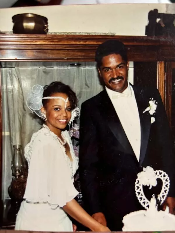 Classic vintage photos that define timeless style - #5 4. Mom and Dad on Their Wedding Day in 1980