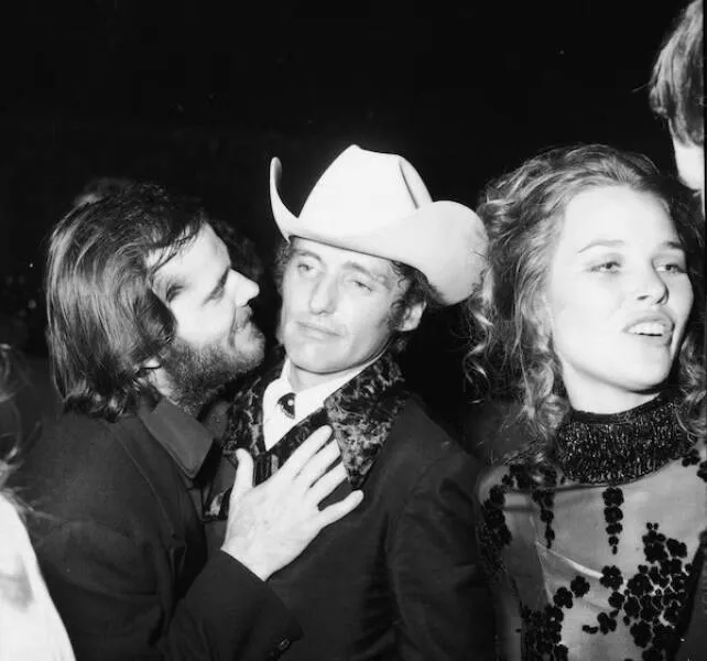 Classic vintage photos that define timeless style - #6 5. Jack Nicholson and Dennis Hopper in 1970