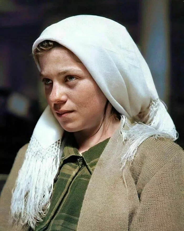 Unveiling hidden histories rare photos that tell untold stories - #23 A German Immigrant Girl Waits To Be Processed At Ellis Island - New York, 1926