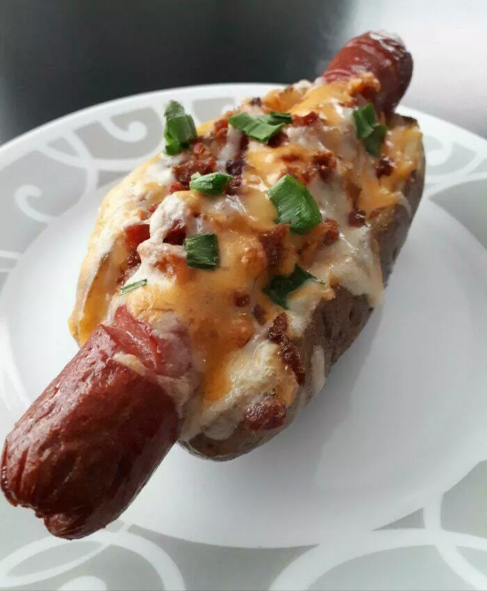 Savory and ingenious food hacks everyones raving about - #8 Craving a hot dog but missing buns? Try using a baked potato instead