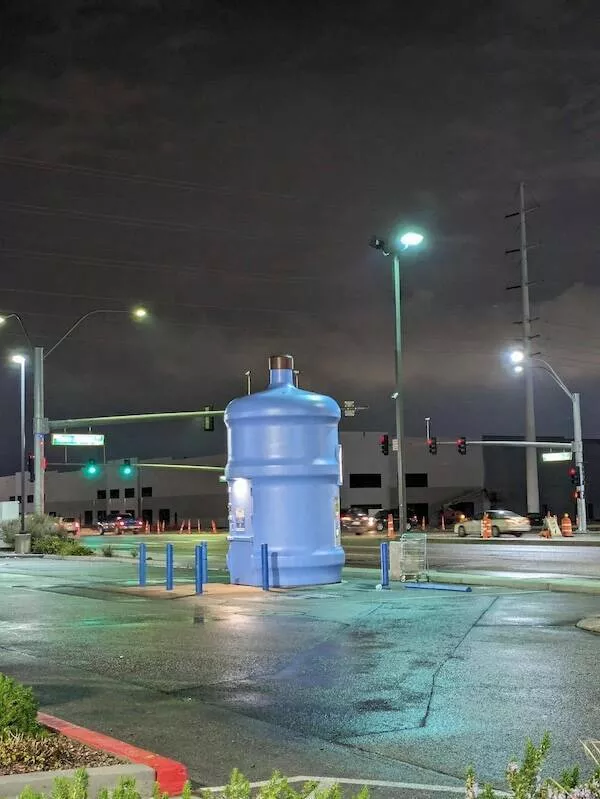 Stunning photos of enormous objects that will amaze you - #30 