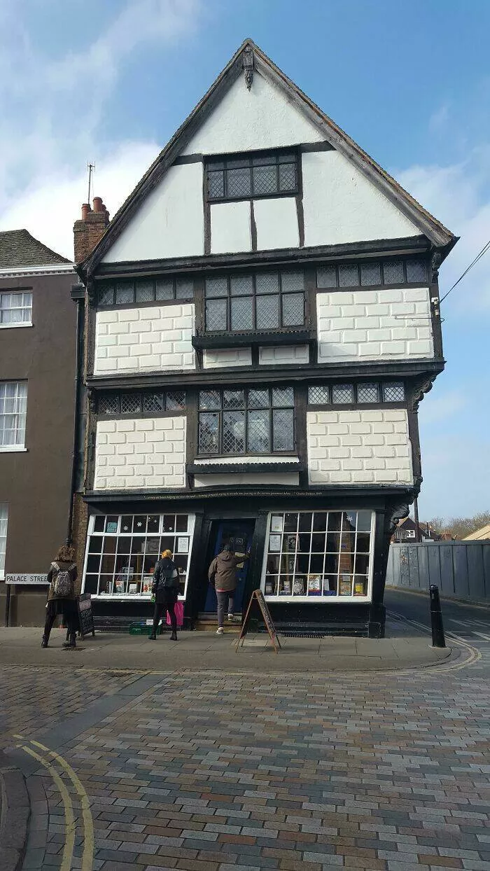 Unusual and bizarre buildings from around the globe - #30 Still Standing In Canterbury, UK