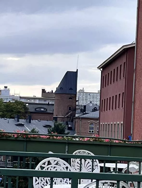 Chilling photos that will haunt your dreams - #16 Loading Building - A building that seems to be stuck in the loading phase. Chilling photos that will haunt your dreams - #16 Loading Building - A building that seems to be stuck in the loading phase.
