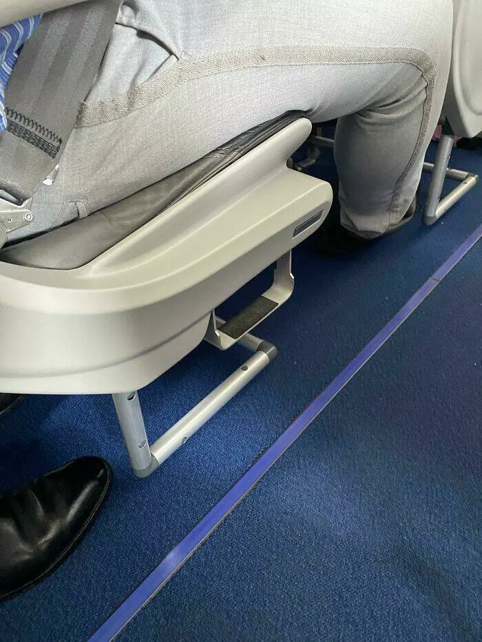 Flawless design moments that went viral - #14 Airplane Seat for Short People - This airplane seat has a step to help shorter people reach the overhead locker. Flawless design moments that went viral - #14 Airplane Seat for Short People - This airplane seat has a step to help shorter people reach the overhead locker.