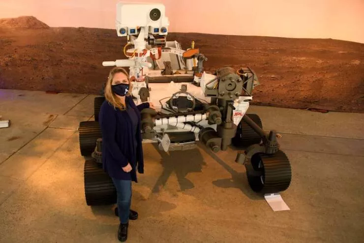 Images epoustouflantes de lespace qui vous couperont le souffle - #17 Les rovers martiens sont beaucoup plus grands que vous ne le pensez probablement : Images epoustouflantes de lespace qui vous couperont le souffle - #17 Les rovers martiens sont beaucoup plus grands que vous ne le pensez probablement :