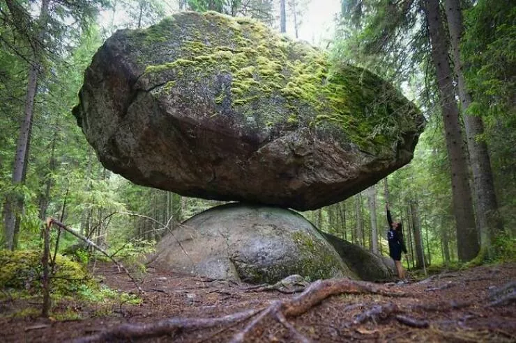 Amazing photos of unbelievably rare coincidences - #5 