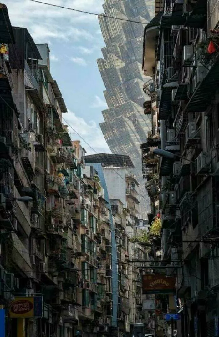 Paysages urbains dystopiques etonnamment reels - #10 Macau et le Grand Lisboa : Hôtel emblématique en arrière-plan de l'une de mes photos préférées