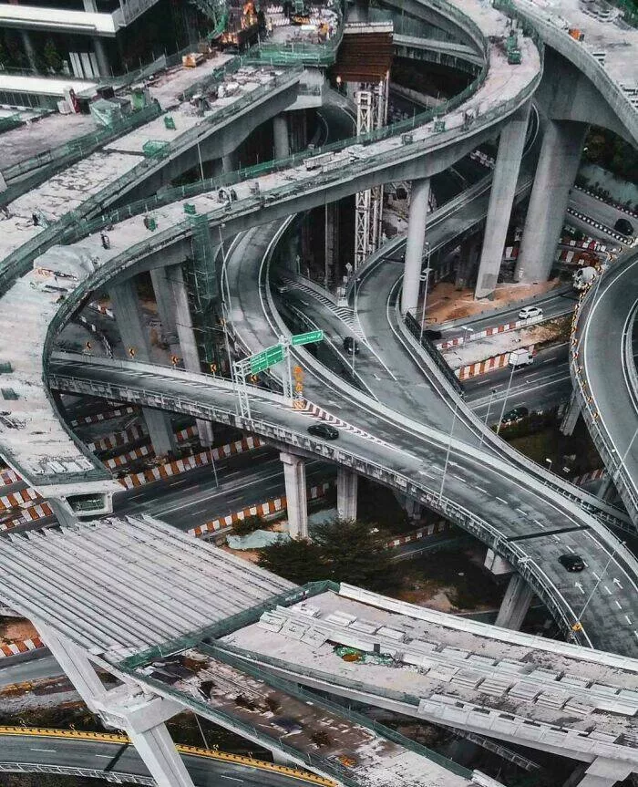 Stunningly real dystopian urban landscapes - #8 Spaghetti Junction, KL, Malaysia: A complex traffic hub