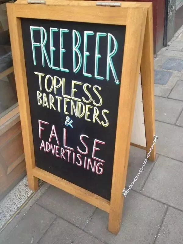 Enseignes hilarantes sur tableaux noirs de bars que vous devez voir - #2 