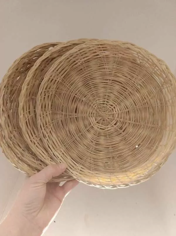 Vintage kitchen gadgets from 30 years ago that have vanished - #19 These items that added a touch of elegance to any meal on a paper plate: