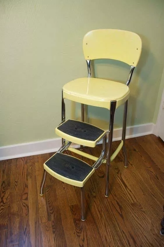 Vintage kitchen gadgets from 30 years ago that have vanished - #2 That classic chair tucked away in the corner: