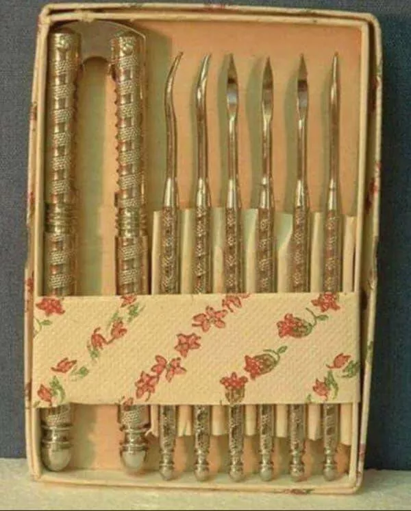 Objets de cuisine vintage dil y a 30 ans qui ont disparu - #21 Un ensemble de ceux-ci sorti durant les fêtes : Objets de cuisine vintage dil y a 30 ans qui ont disparu - #21 Un ensemble de ceux-ci sorti durant les fêtes :
