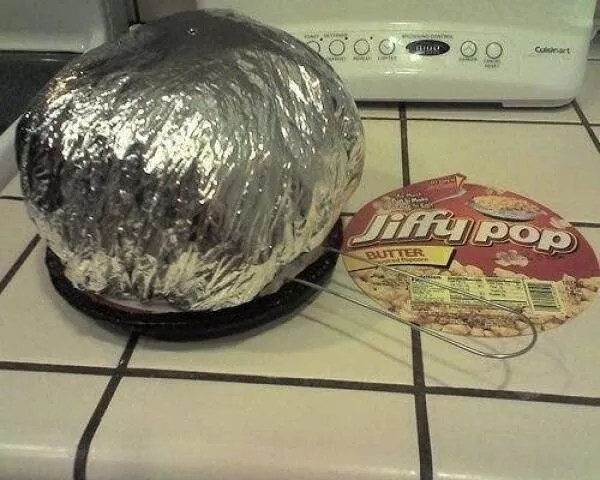 Objets de cuisine vintage dil y a 30 ans qui ont disparu - #25 Un gros sac en aluminium de popcorn : Objets de cuisine vintage dil y a 30 ans qui ont disparu - #25 Un gros sac en aluminium de popcorn :