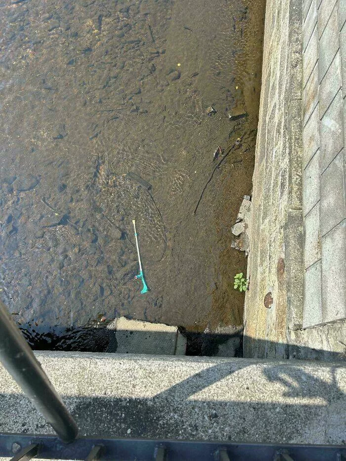 When bad days hit hard moments we all know too well - #24 Took My Wife From Rehab For A City Stroll, She Dropped Her Crutch During A Selfie, And It’s Stuck
