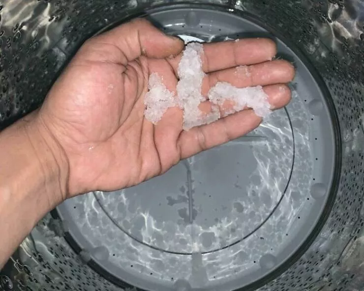 Quand les mauvaises journees frappe fort moments que nous connaissons tous - #28 Un Couches S’est Mélangée À La Lessive, Résultat : Tout Est Couvert De Gel Absorbant
