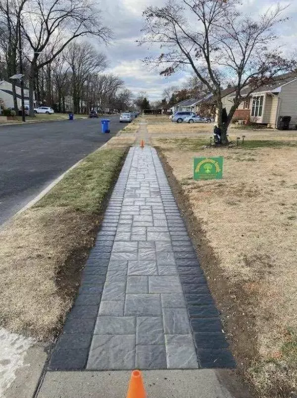 Shocking designs that challenge common sense - #29 This Sidewalk Renovation By A Neighbor Turned Into A Slipping Hazard Shocking designs that challenge common sense - #29 This Sidewalk Renovation By A Neighbor Turned Into A Slipping Hazard