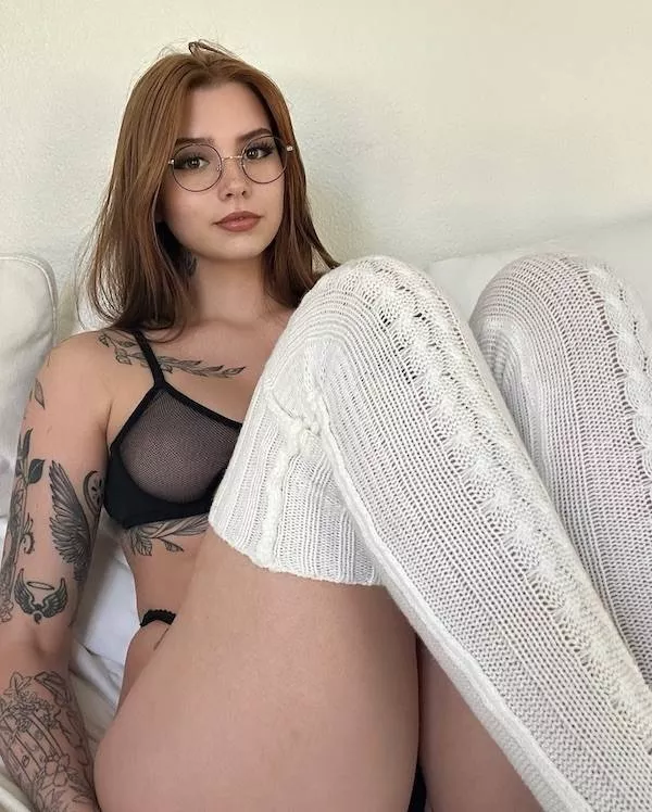 Le charme irresistible des bas et collants - #45 