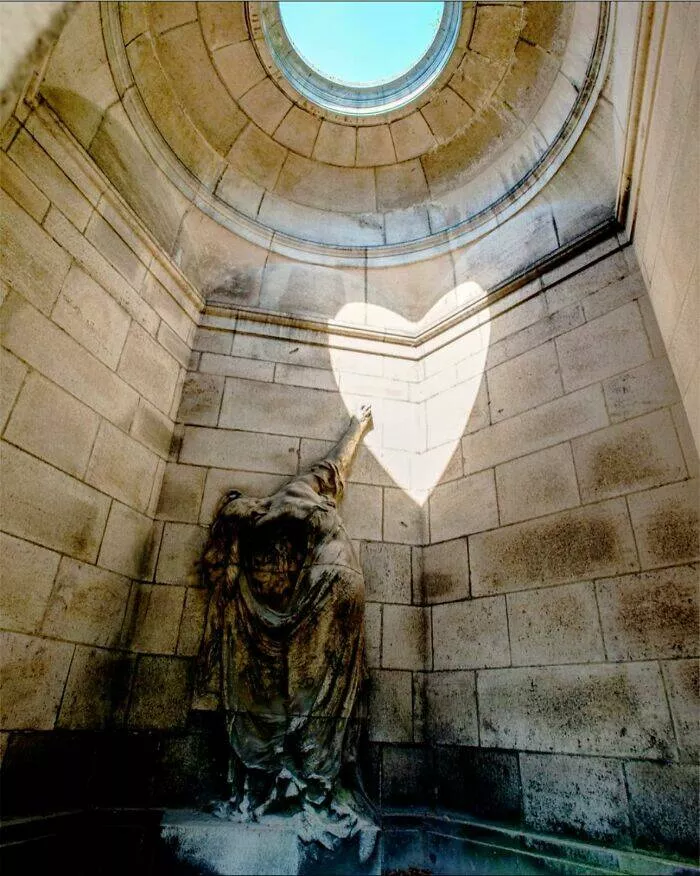 Captivating photos and untold stories from history - #10 A Mausoleum At Cimetière De Laeken In Brussels Draws Attention Yearly For A Stunning Display Captivating photos and untold stories from history - #10 A Mausoleum At Cimetière De Laeken In Brussels Draws Attention Yearly For A Stunning Display