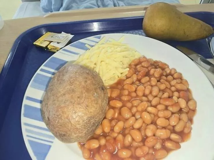 Fascinating hospital food pics from rate my hospital plate - #12 Spent a Week at Warwick Hospital; I'm Gluten-Free and Found the Food Lovely, Even Had Gluten-Free Bread for Breakfast