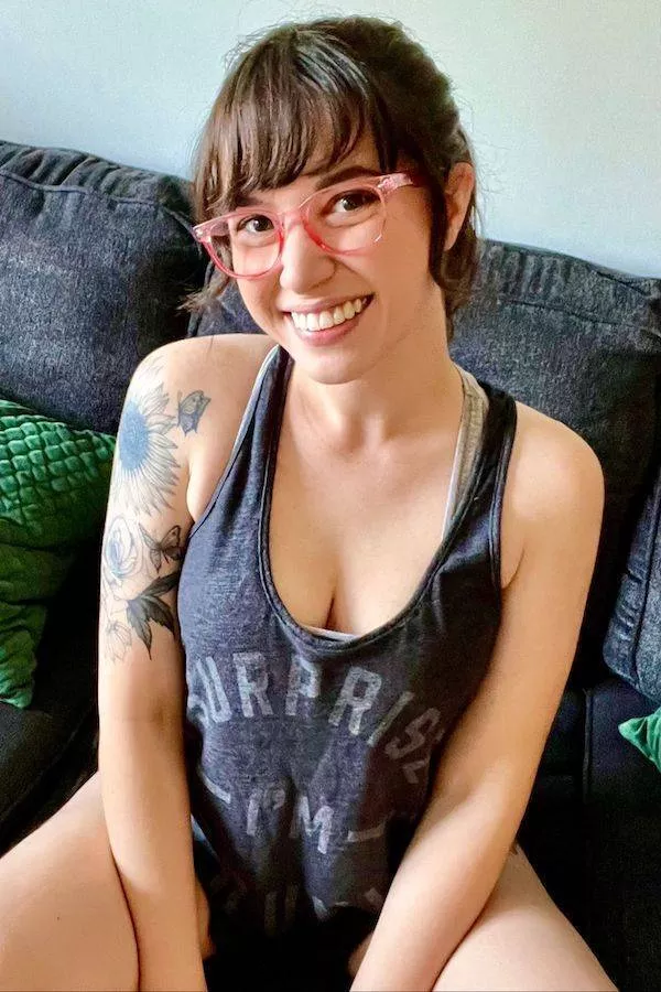 Beaux yeux derriere des lunettes craquantes - #17 
