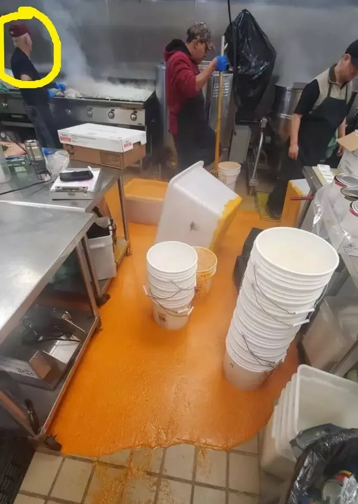 Desastres epiques en cuisine captures par des pros Desastres epiques en cuisine captures par des pros