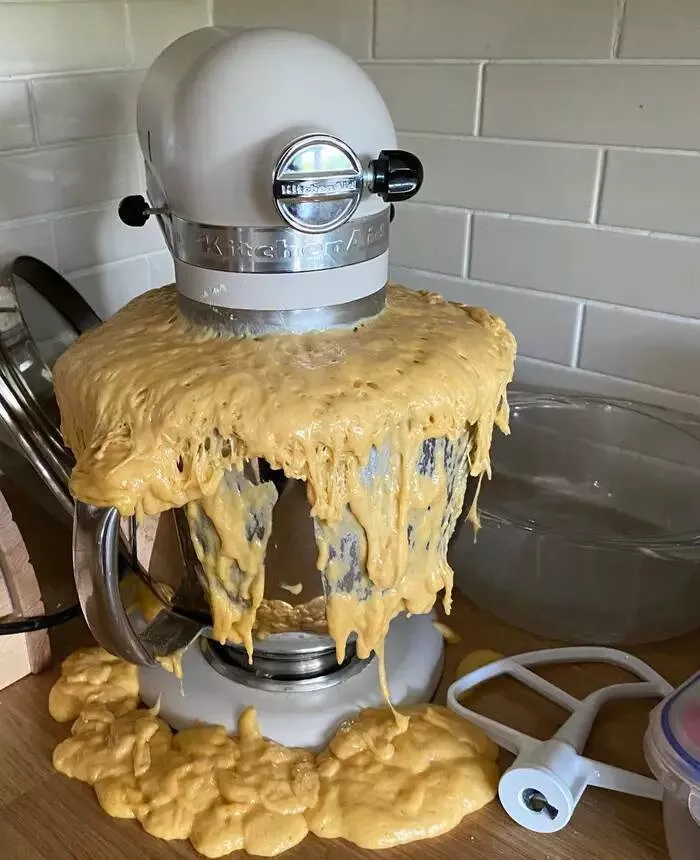 Epic pro kitchen disasters caught on camera - #22 A watched pot may never boil, but an unwatched dough will rise like crazy.