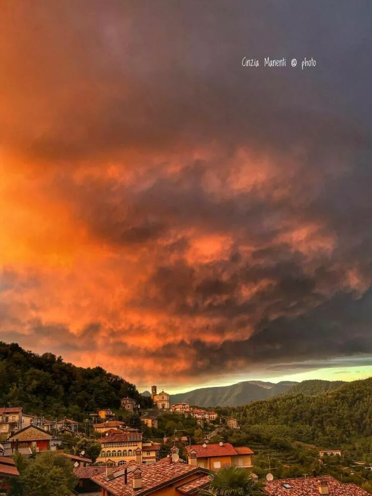 Vues a couper le souffle capturees juste devant leurs fenetres - #11 Coucher De Soleil Depuis Mon Balcon à Gandosso, Italie