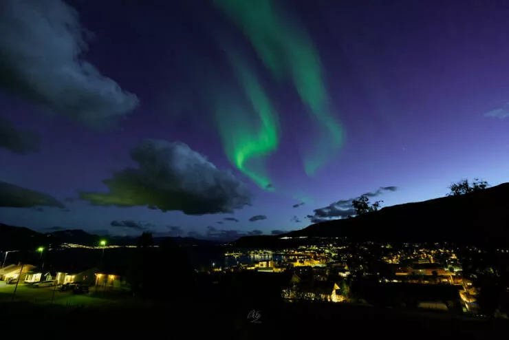Breathtaking views people snapped right outside their windows - #18 Last Night’s View From My Window In Northern Norway
