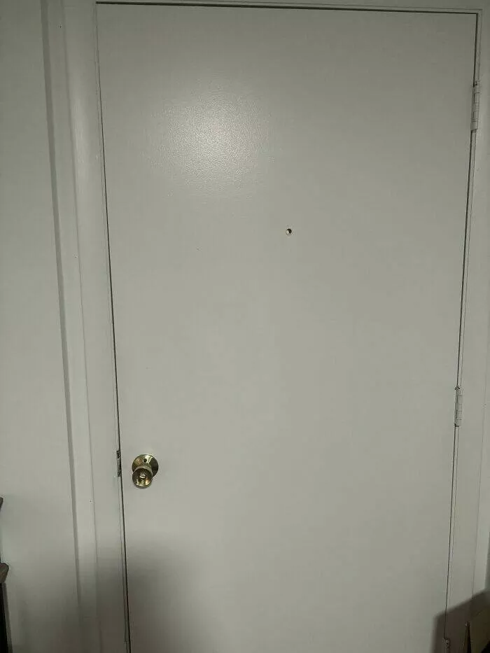 Apartment life struggles hilarious glimpses into shared living woes - #32 