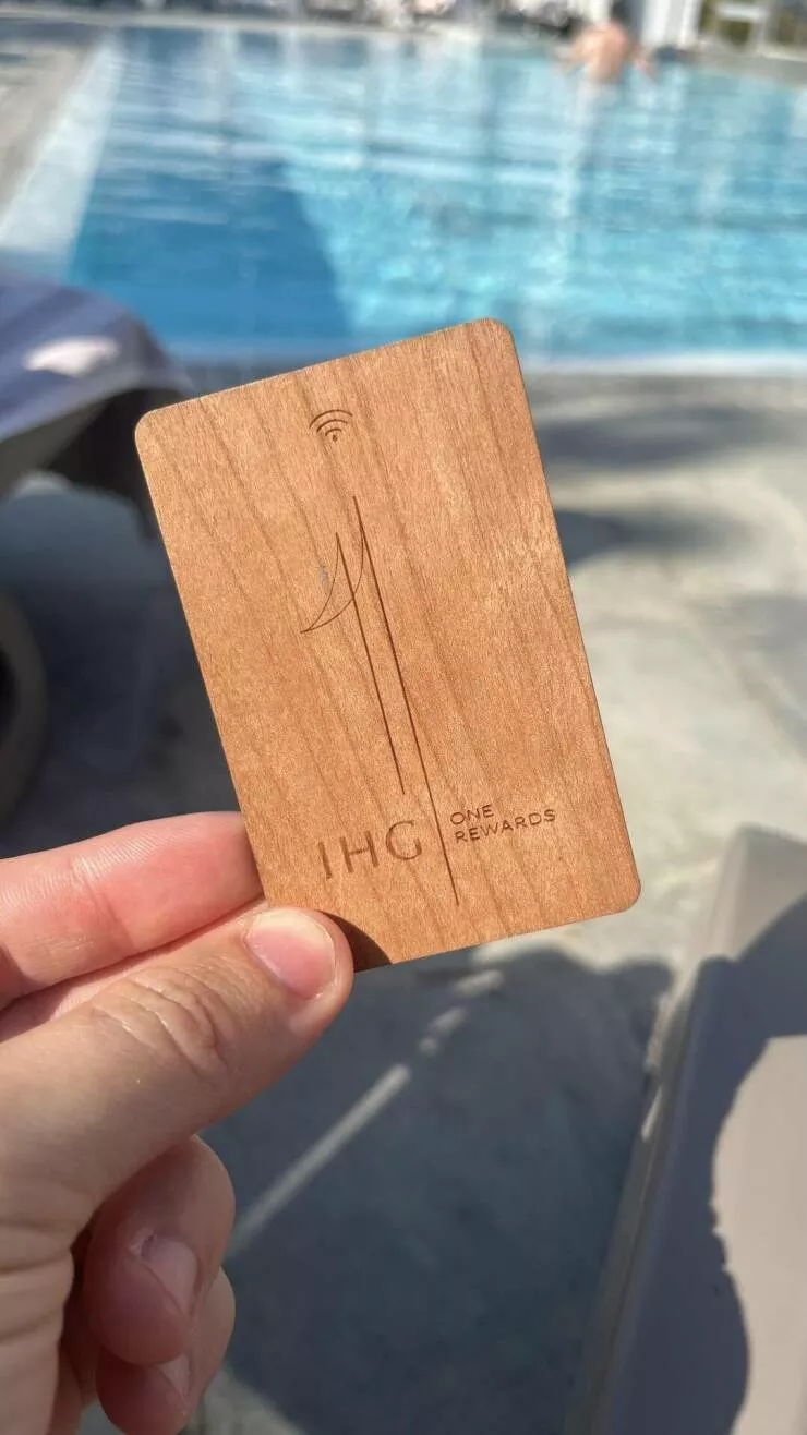 Photos curieusement intrigantes qui eveillent votre curiosite - #21 L'hôtel où je séjourne utilise des cartes-clés en bois au lieu de plastique.