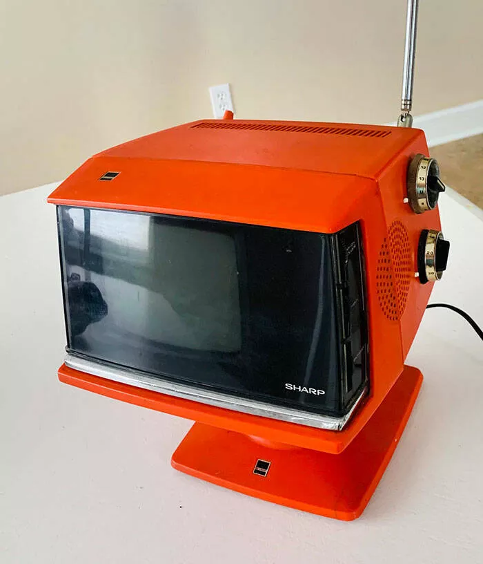 Vintage treasures from the 20th century you rarely spot today - #12 1970s portable black-and-white TV, $20 and it works!