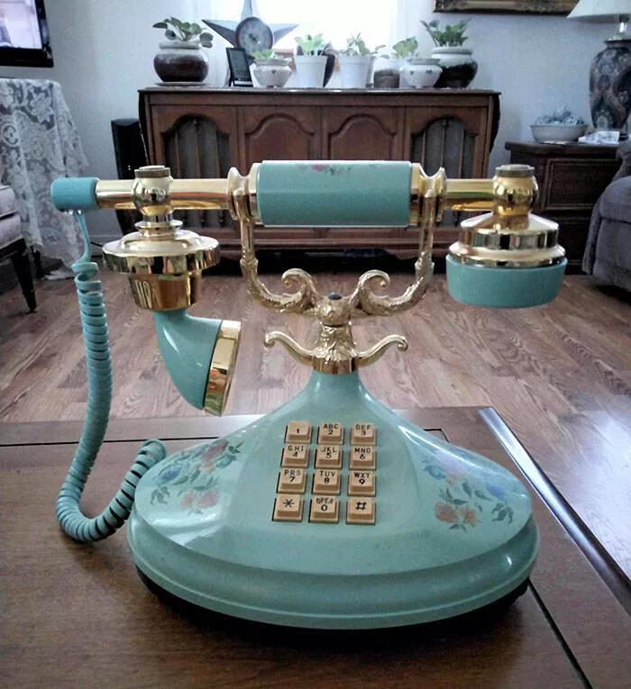 Tresors vintage du xxe siecle quon ne voit plus aujourdhui - #16 Téléphone vert des années 1970 trouvé chez Goodwill pour 27 $, et il fonctionne