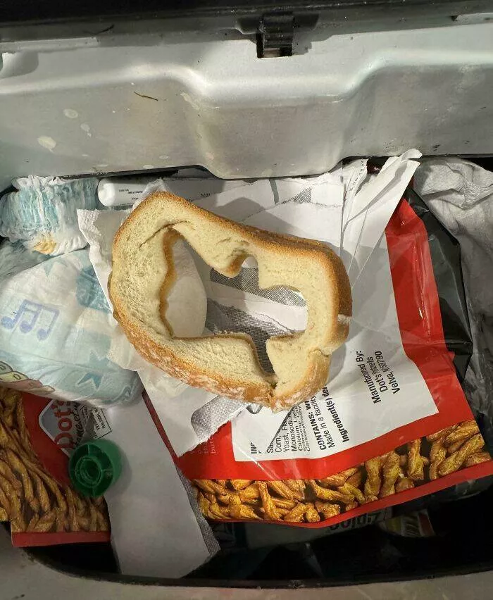 Funny yet infuriating habits of wives and girlfriends - #50 What my wife throws away after making a sandwich for our 2-year-old