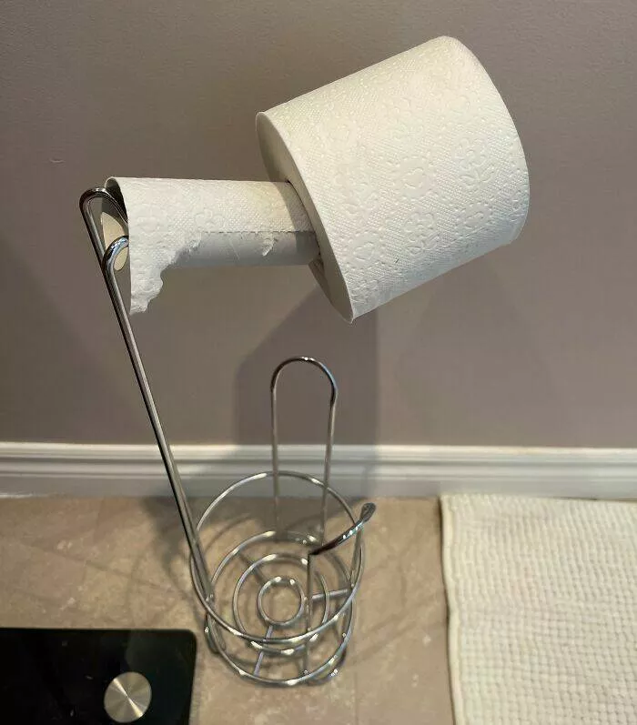 Habitudes droles mais frustrantes des femmes et petites amies - #8 La façon dont ma copine a changé le rouleau de papier toilette aujourd'hui. Comment lui dire qu'elle doit déménager?