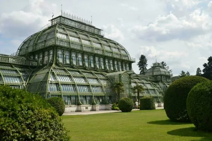 Merveilles architecturales qui ont coupe le souffle du monde - #28 Palmenhaus Schnbrunn (Palm House), Vienne, Autriche, conçu par Franz Xaver Segenschmid (construit en 1881-82)