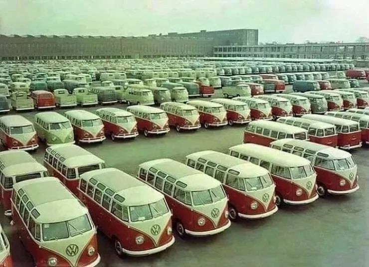 Rare historical photos that reveal fascinating stories - #31 VW buses lined up at the factory, 1960s